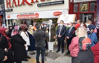 AK Parti Kadın Kolları’ndan Türk Kızılayı’na...