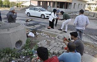 Ak Parti Yenişehir İlçe Başkanı Kaya, inşaat...