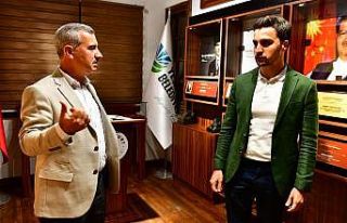 AK Partili Arvas’dan, Yeşilyurt lezzet caddesine...