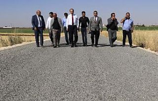 Akçakale’de kırsal bölgelere yakışır yollar...