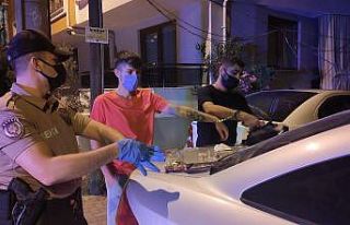 Akşam gezmesine çıkan 3 arkadaşın bulunduğu...
