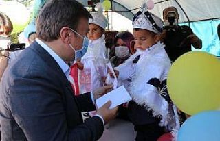 Aksaray Valiliğinden şenlik havasında toplu sünnet...