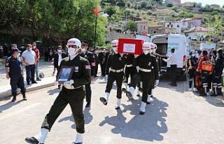 Aksaraylı şehit Sarılmaz dualarla son yolculuğuna...