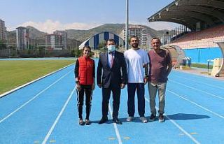 Ali İhsan Kabakçı, atletleri ziyaret etti