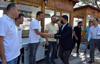 Aliağaspor FK, çeyrek final öncesi taraftarıyla...