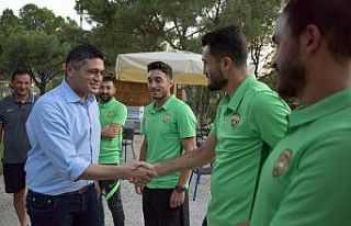Aliağaspor FK, Güzelhisar Tesislerinde bir araya...