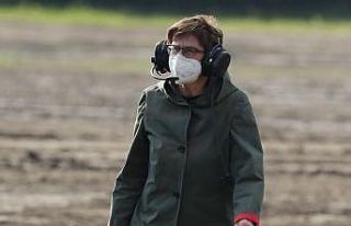 Almanya Savunma Bakanı Kramp-Karrenbauer: "Litvanya’daki...