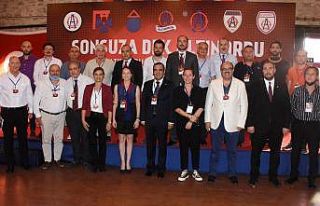 Altınordu’da bayrak değişimi