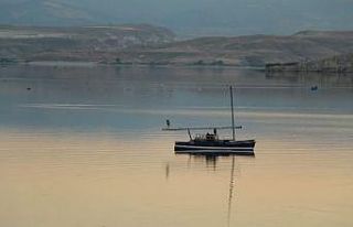 Ankara’nın saklı cenneti Çayırhan Gölü misafirlerini...
