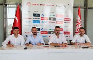Antalyaspor’da iç transferde 3 imza
