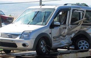 Araban’da iki araç çarpıştı: 10 yaralı