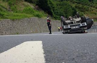 Araç takla attı: 1 yaralı