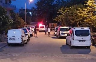 Arkadaşını sokak ortasında pompalı tüfekle vurarak...