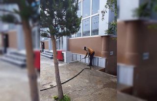 Arpaçay’da kaldırımlar yıkanıyor