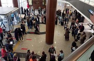 Aşı sırasının kendilerine gelmesini beklediler