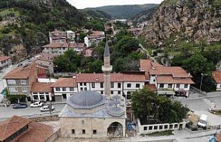 Asırlara meydana okuyan camiler, bu yöntemle ayakta...