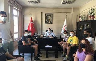 Aşıya gelen gençler misafir edildi