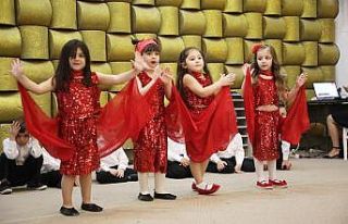 AtaÇocuklu miniklerden unutulmaz yıl sonu gösterisi