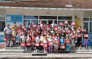Atakum’da öğrencilere karne hediyesi