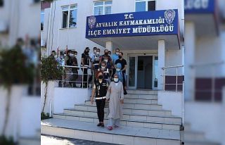 Ayvalık’ta denizde yakalan FETÖ üyelerine tutuklama...