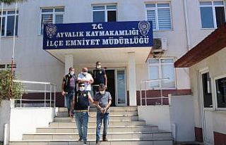 Ayvalık’ta polisten fuhuş operasyonu