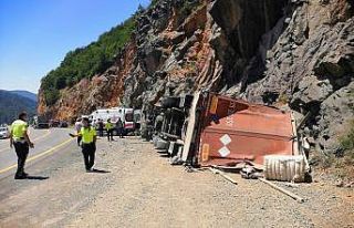 Azeri sürücünün kullandığı tır Zigana dağında...