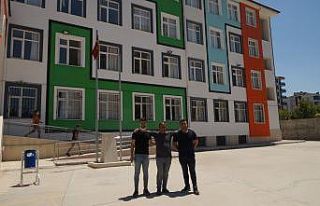 Baba ve çocukları aynı sınavda ter döktü