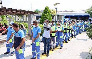 Bahçelievler’de seyyar aşı uygulaması ile sahada...