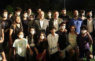 Bakan Çavuşoğlu, Kepez’in sporcularıyla buluştu