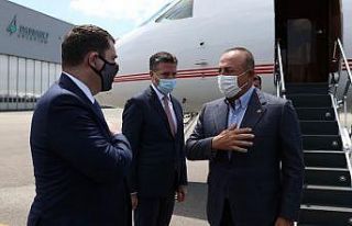 Bakan Çavuşoğlu, Paris’te