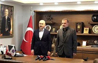 Bakan Karaismailoğlu: “Bölgesinde lider, dünyada...