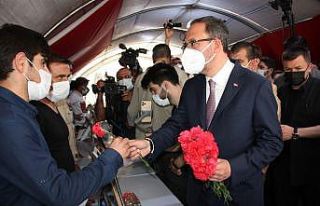 Bakan Kasapoğlu: "Bu vatanın evlatlarına,...