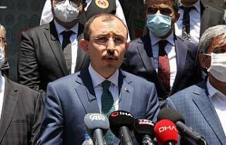 Bakan Muş: "Gümrüklerimizde zehir tacirlerine...