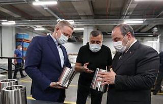 Bakan Varank’tan yeni fabrikasına taşınan firmaya...