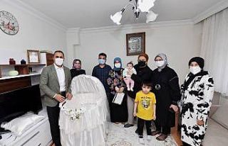 Bakan Yanık’tan, Beyoğlu’nda yeni doğan bebeğe...