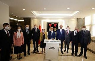 Bakanlardan Başkan Şahin’e ziyaret