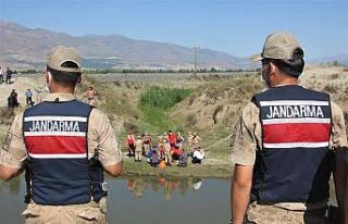 Balık tutmak için sulama kanalına giren 15 yaşındaki...