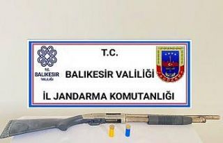 Balıkesir’de jandarma 16 aranan şahsı yakaladı