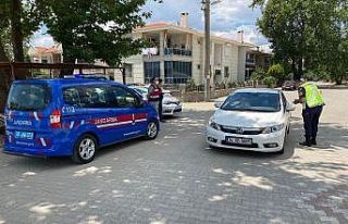Balıkesir’de jandarma ‘yol öfkesi’ kontrollerini...