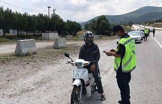 Balıkesir’de jandarmadan 10 aranan şahsa gözaltı