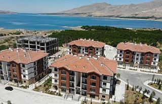 Baraj manzaralı deprem konutları tatil köylerini...