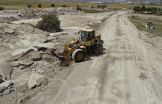 Başakpınar Sanayi Sitesi yolu yenileniyor