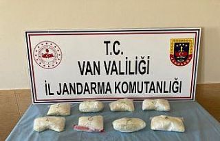 Başkale’de 7 kilo 621 gram metamfetamin ele geçirildi