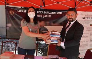 Başkan Arslan’dan mahkumlar için kitap bağışı