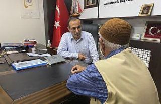 Başkan Dağtekin parti binasında vatandaşlarla...