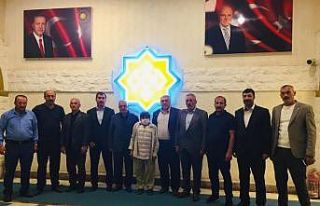 Başkan Dölekli’ye muhtarlardan plaket