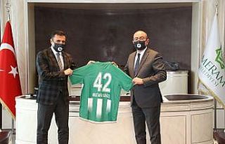 Başkan Kavuş: “Konyalıyız ve konyasporluyuz”