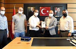 Başkan Oral sendikacıları ağırladı