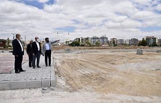 Başkan Pekyatırmacı pazar yerinde incelemede bulundu