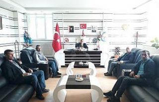 Başkan ve mahalle muhtarları ilçe sorunlarını...